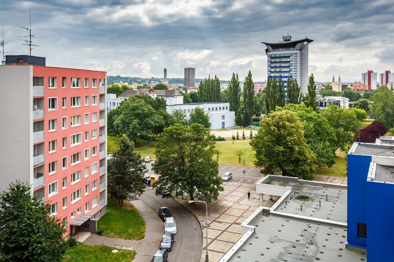 Golden Apartments Ostrava Exterior photo